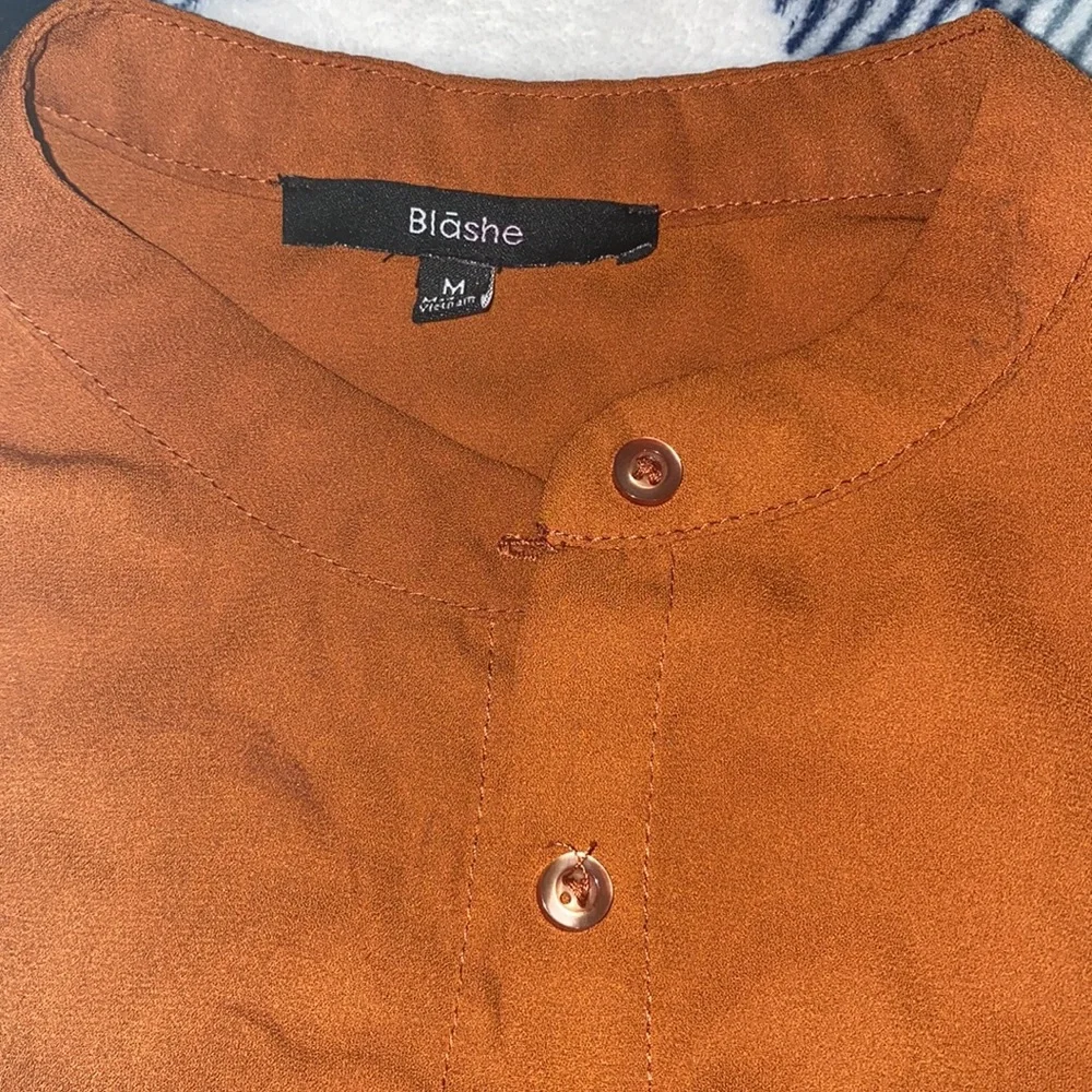 Blouse - Picture 2 of 5